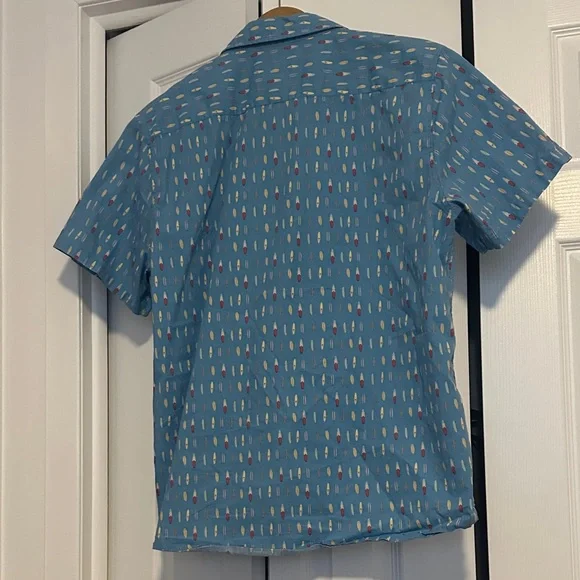 Cubavera Blue Shirt with Colorful Pattern - Picture 4 of 4
